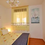 >renata By Interhome Appartamento Šilo
