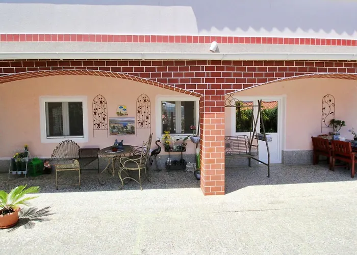 >renata By Interhome Apartament Šilo